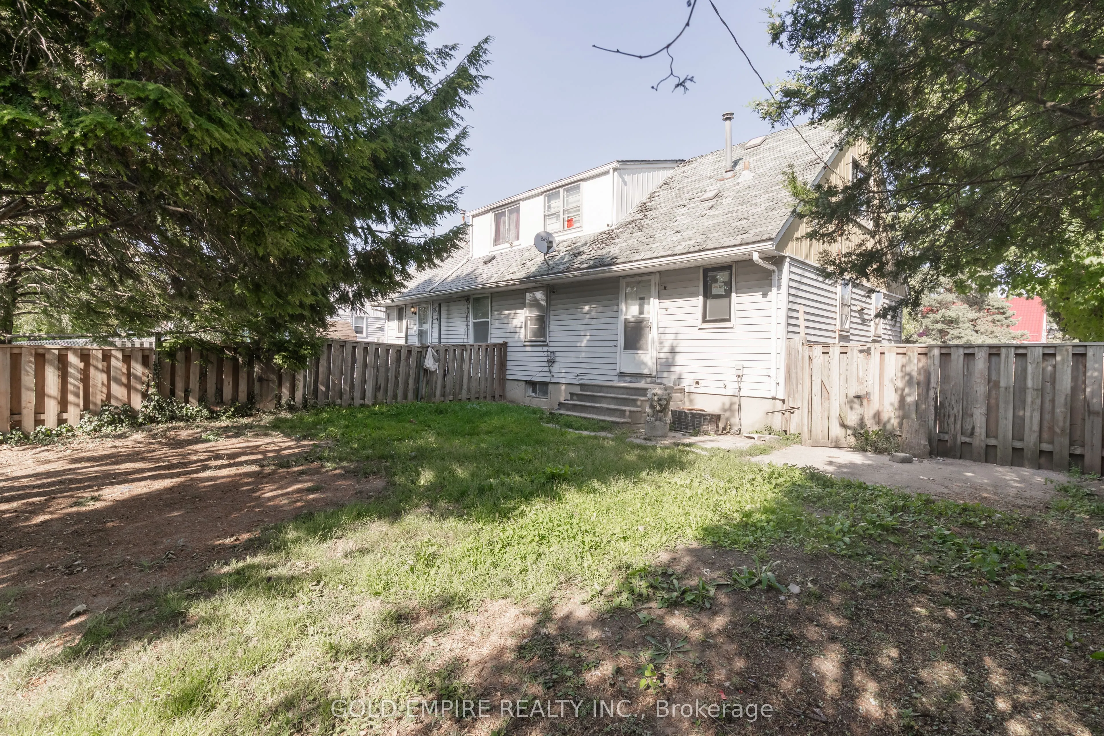 355 FLANDERS Row