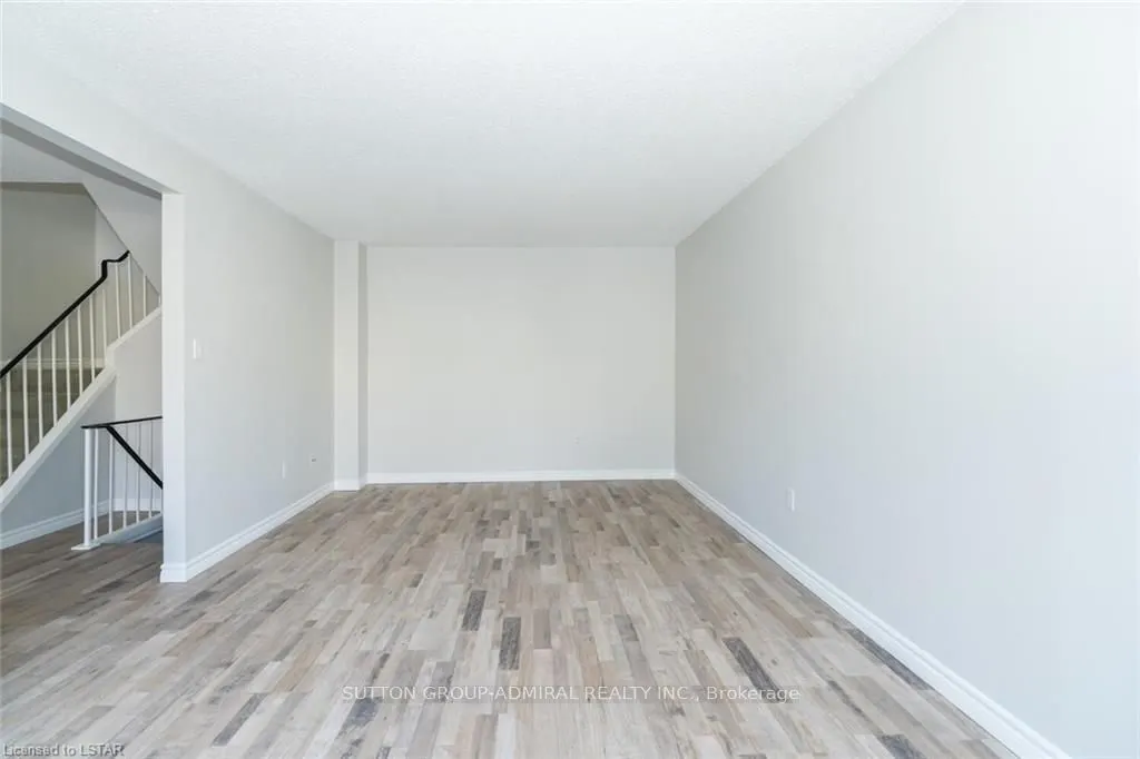 500 Osgoode Drive, #102