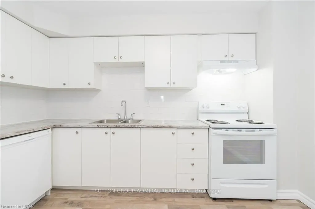 500 Osgoode Drive, #102
