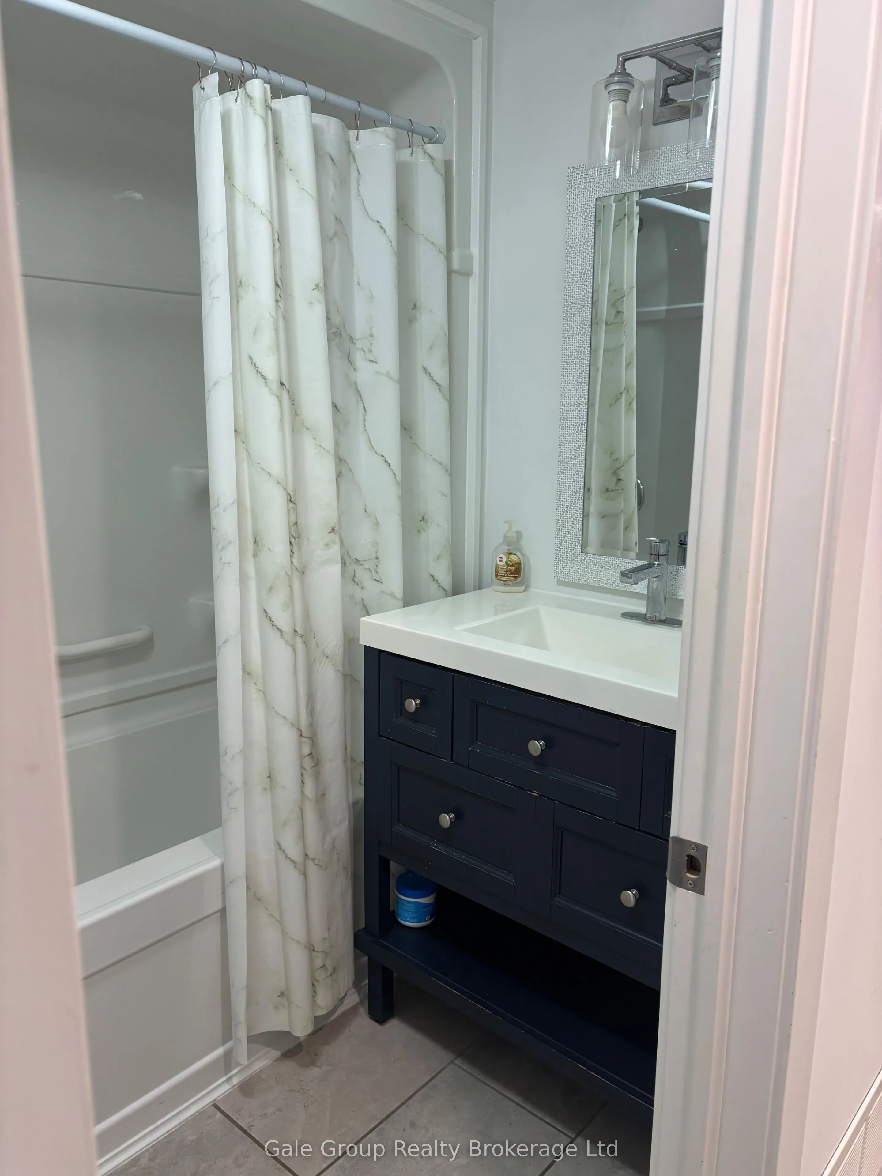 131 Kinzie Avenue, #B - Lower Level