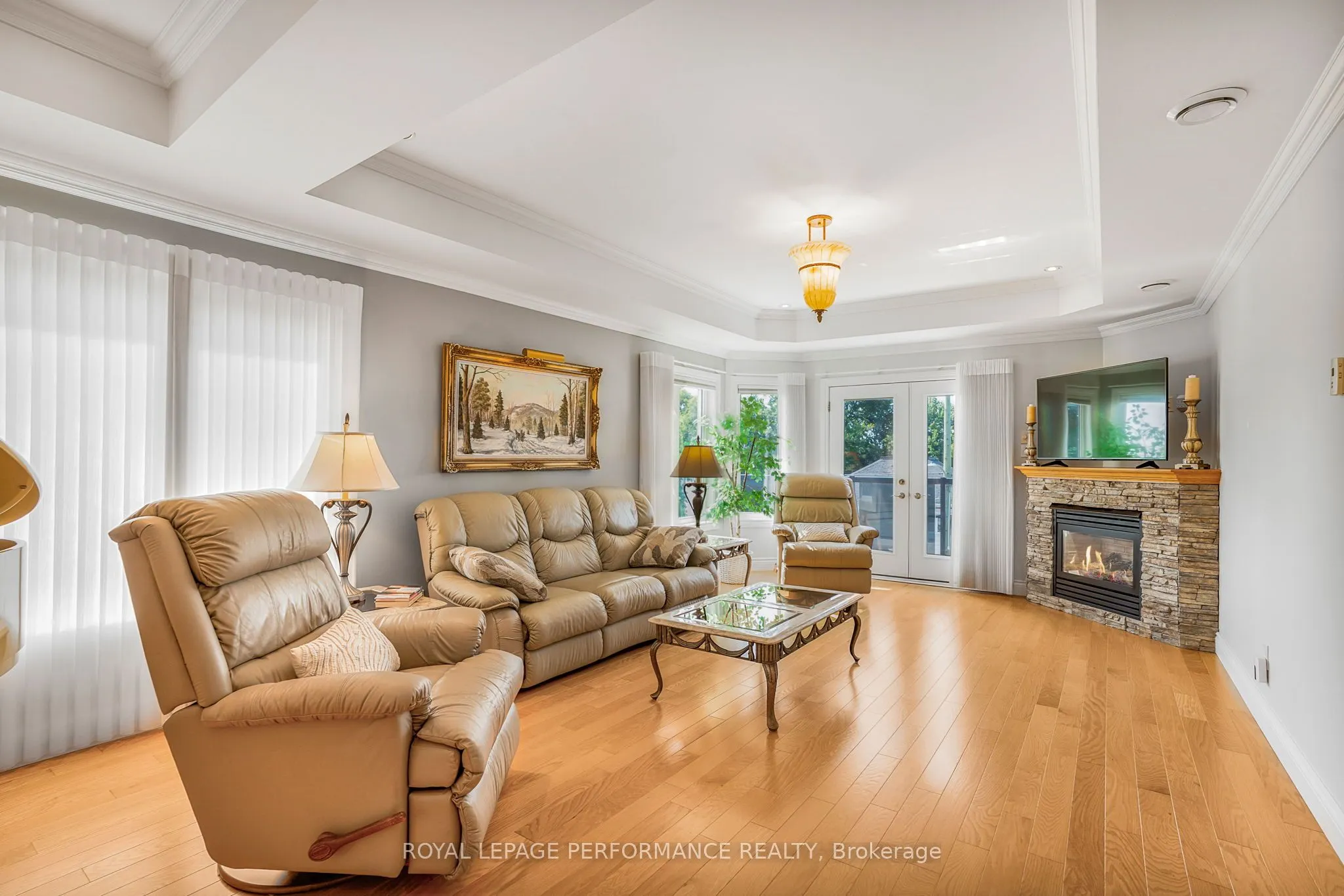 770 Principale Street, #301