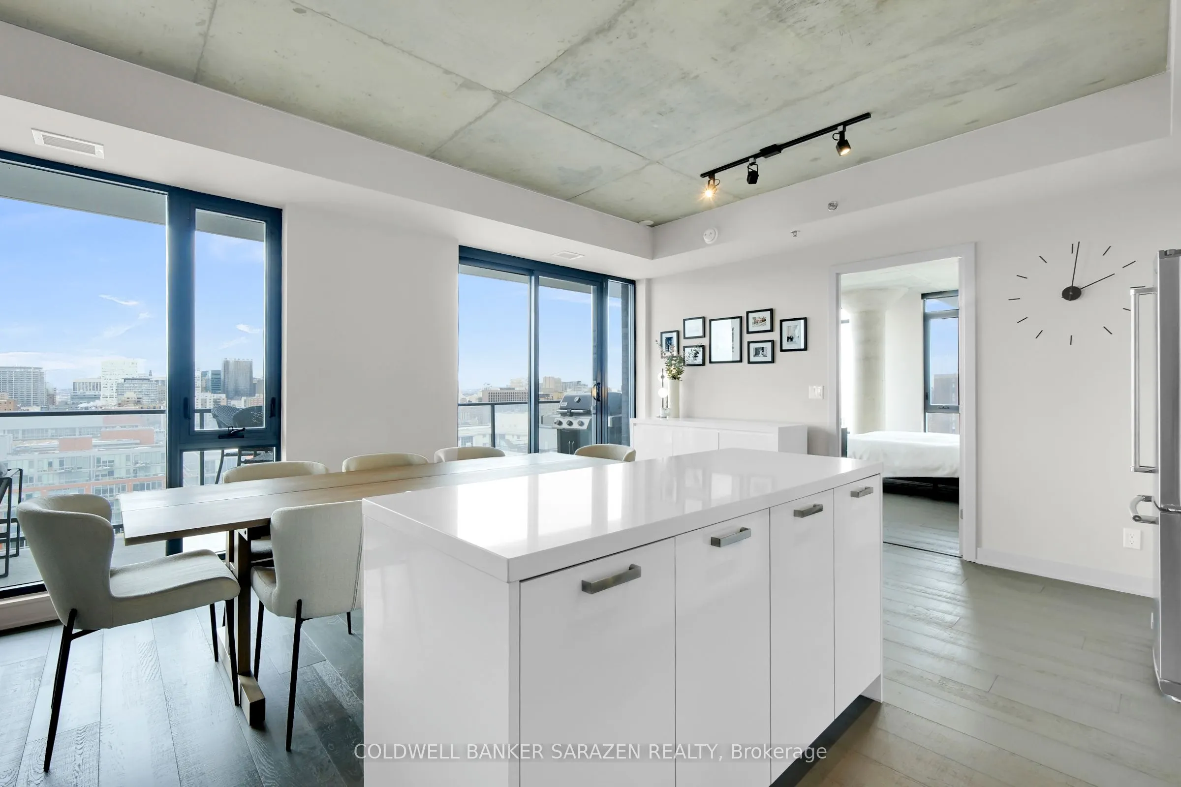 203 Catherine Street, #1407