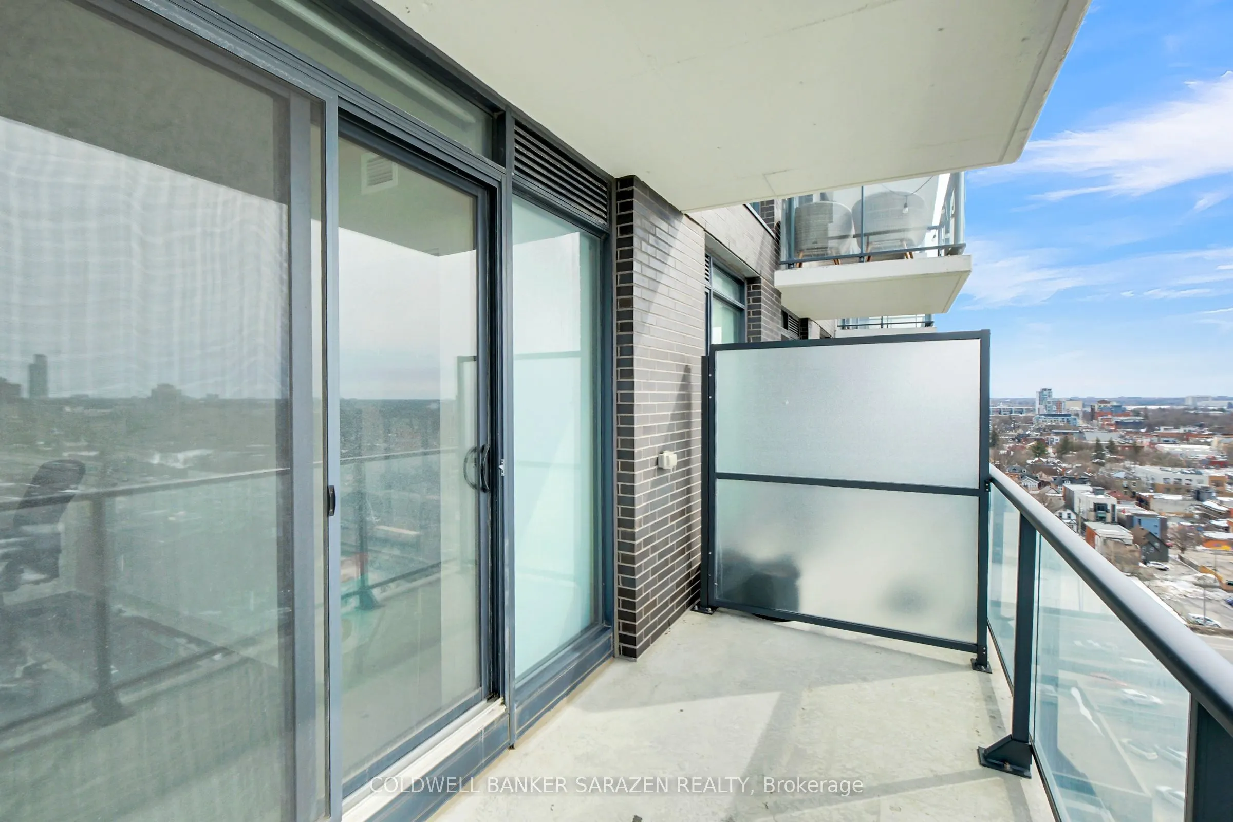 203 Catherine Street, #1407