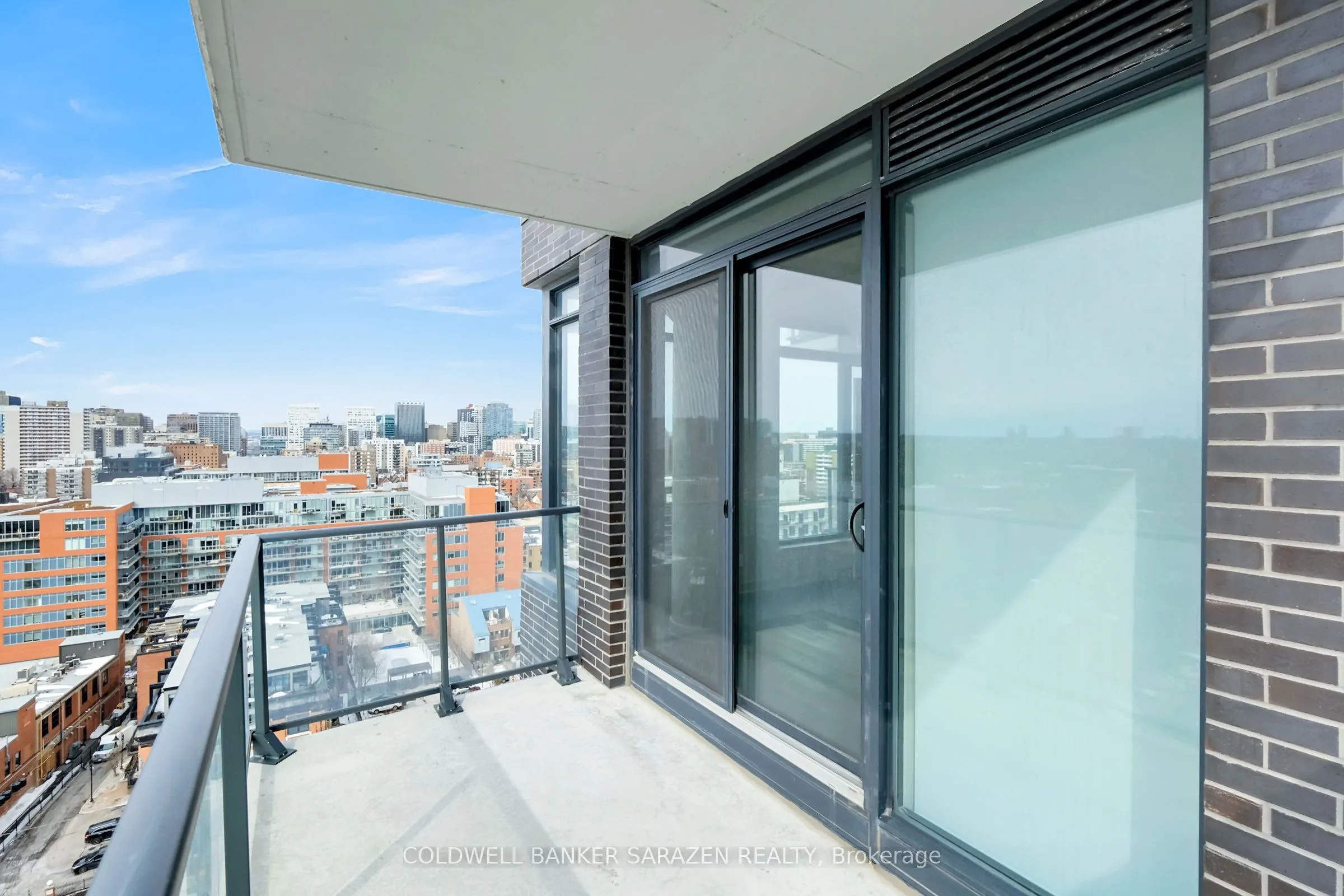 203 Catherine Street, #1407