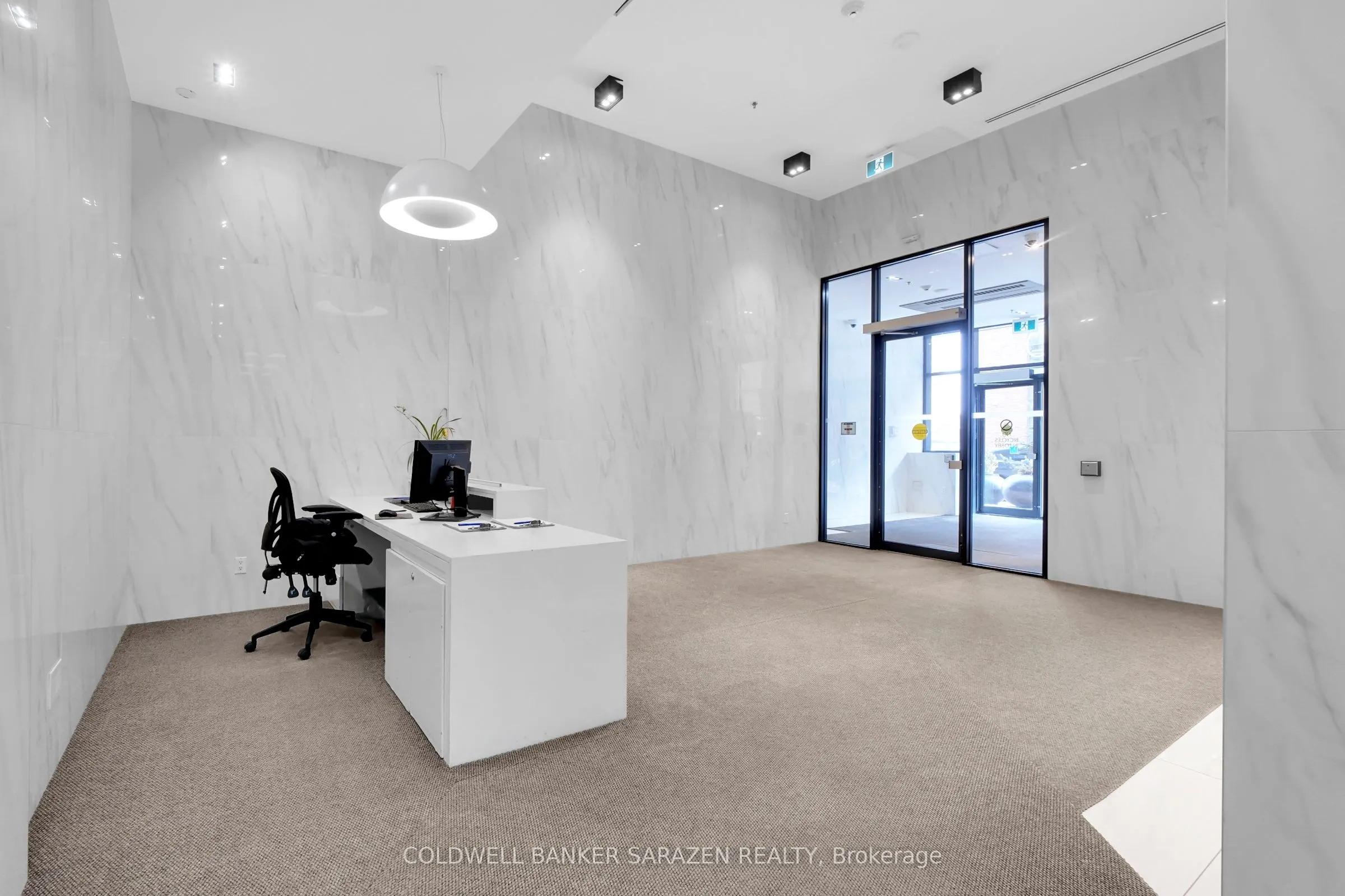 203 Catherine Street, #1407