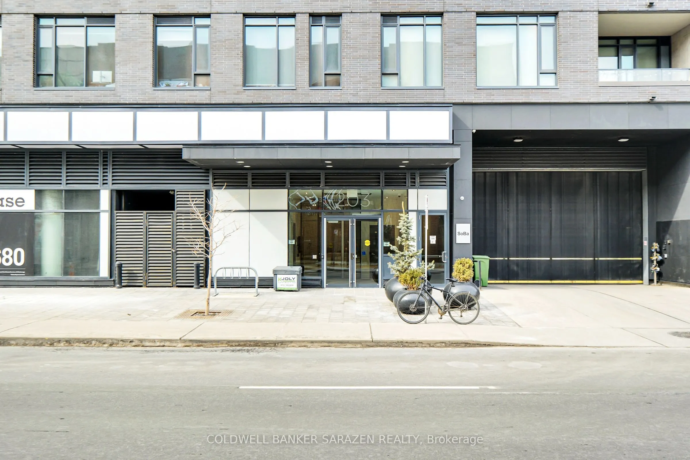 203 Catherine Street, #1407
