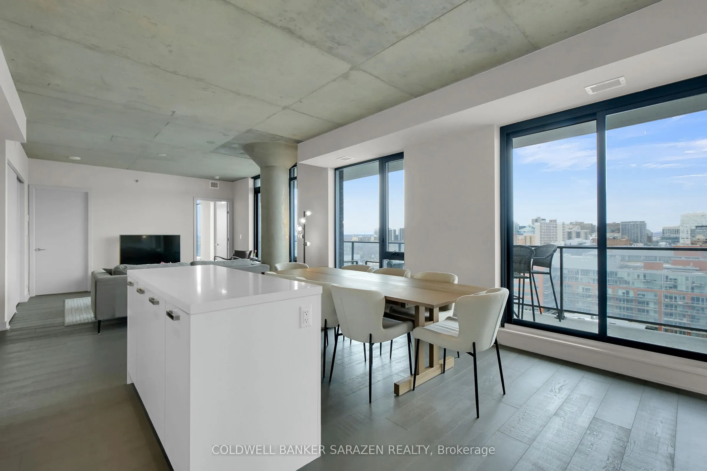 203 Catherine Street, #1407
