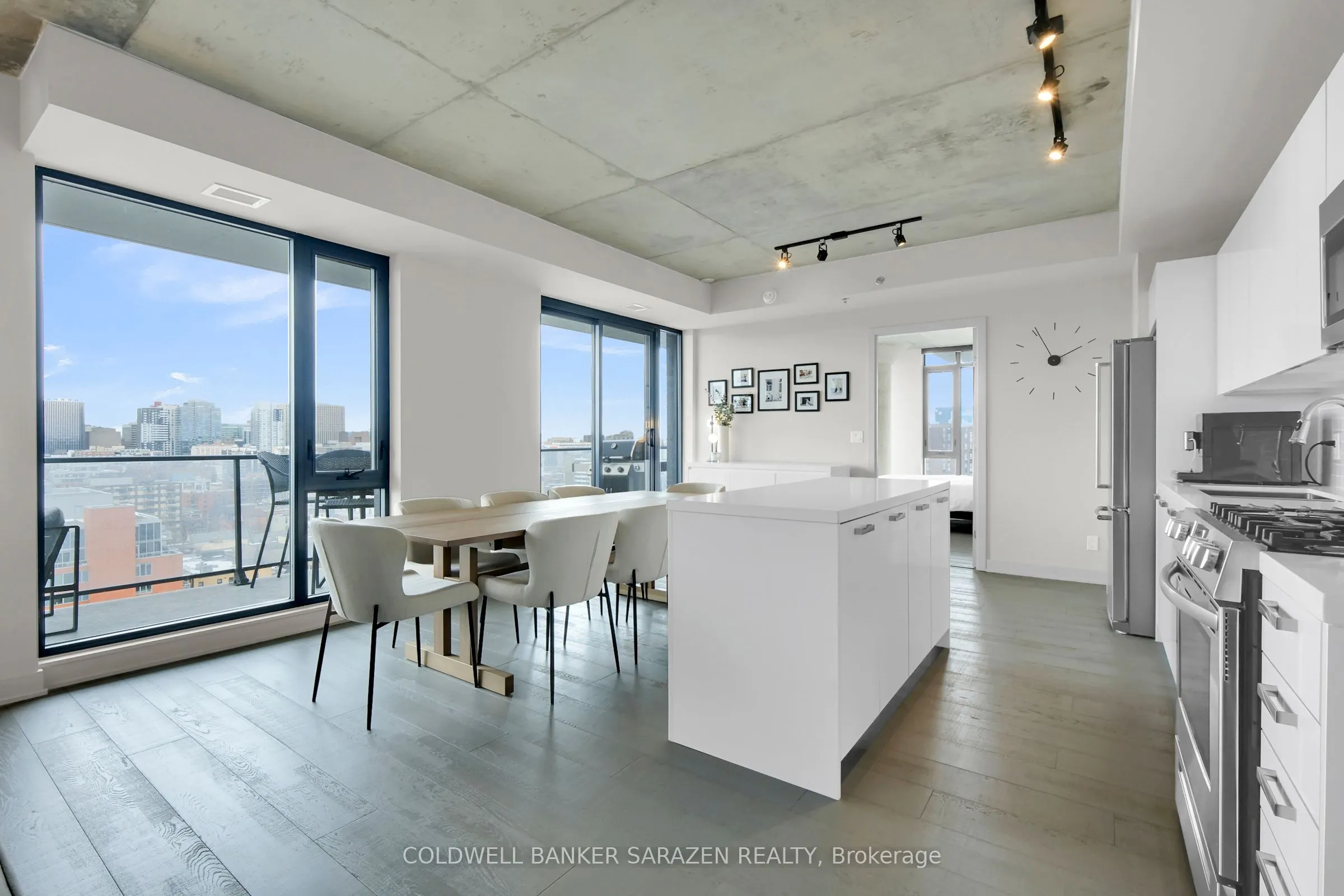 203 Catherine Street, #1407