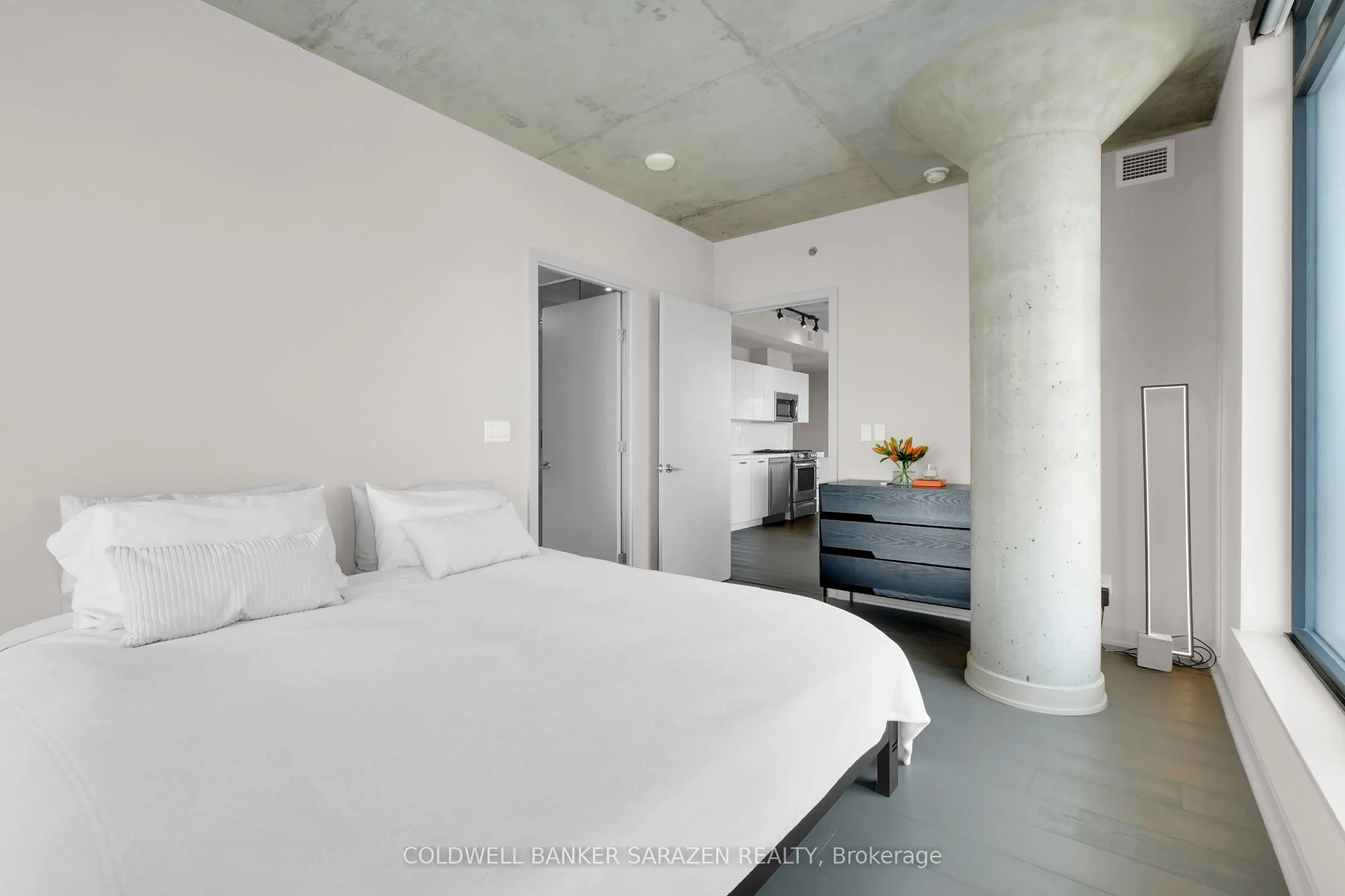 203 Catherine Street, #1407