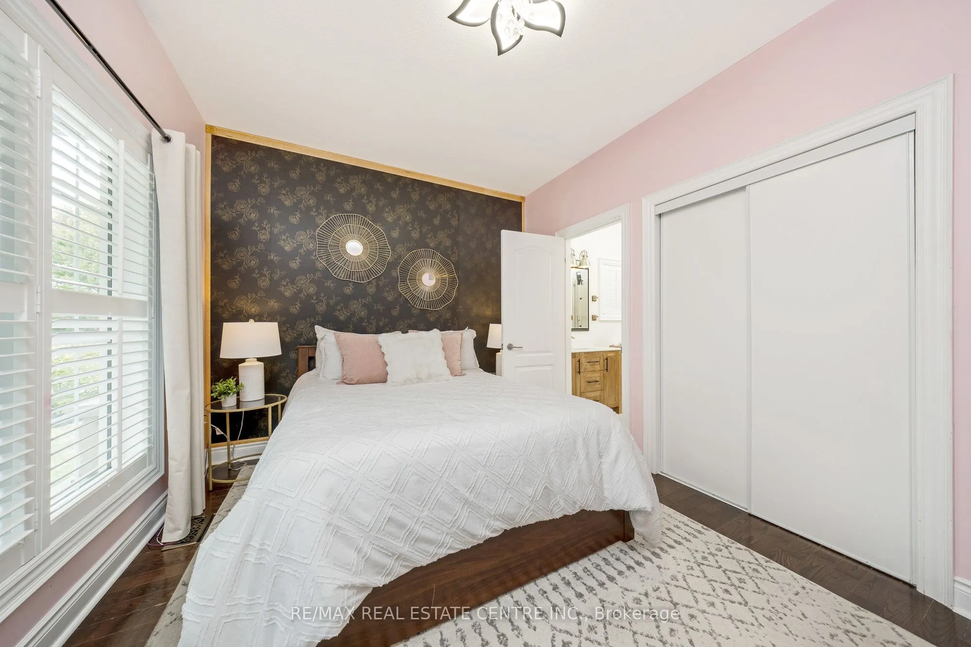 158 Jolliffe Avenue