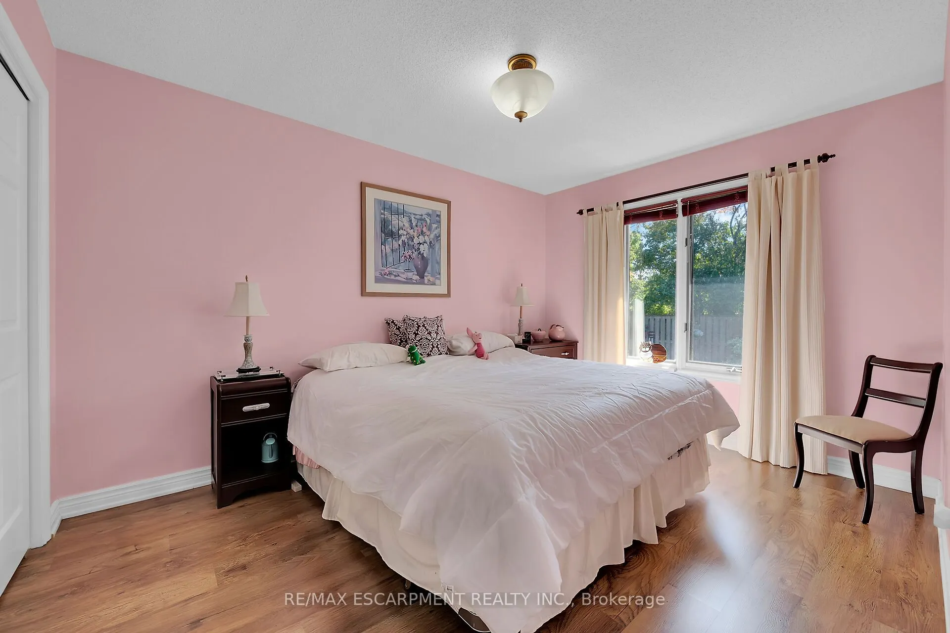 18 McMaster Drive
