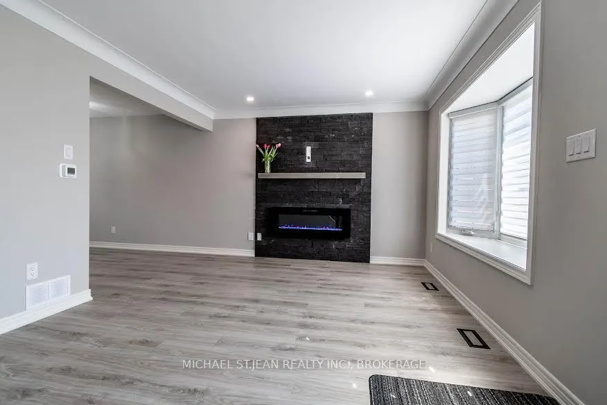 261 Scott Street, #B