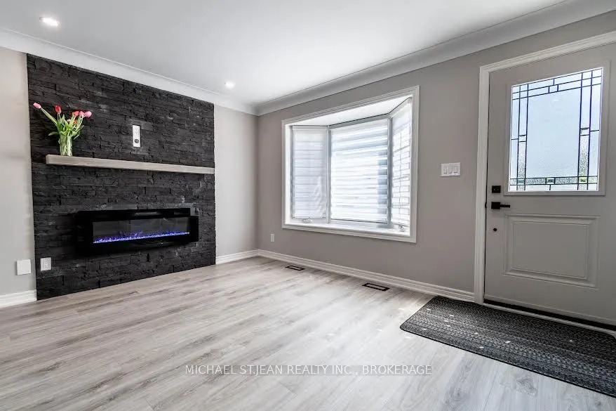 261 Scott Street, #B