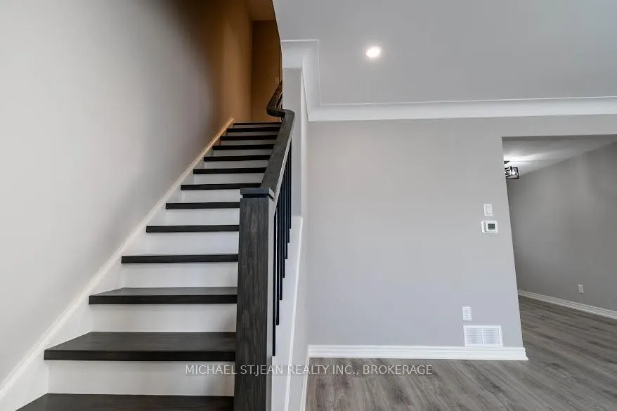 261 Scott Street, #B
