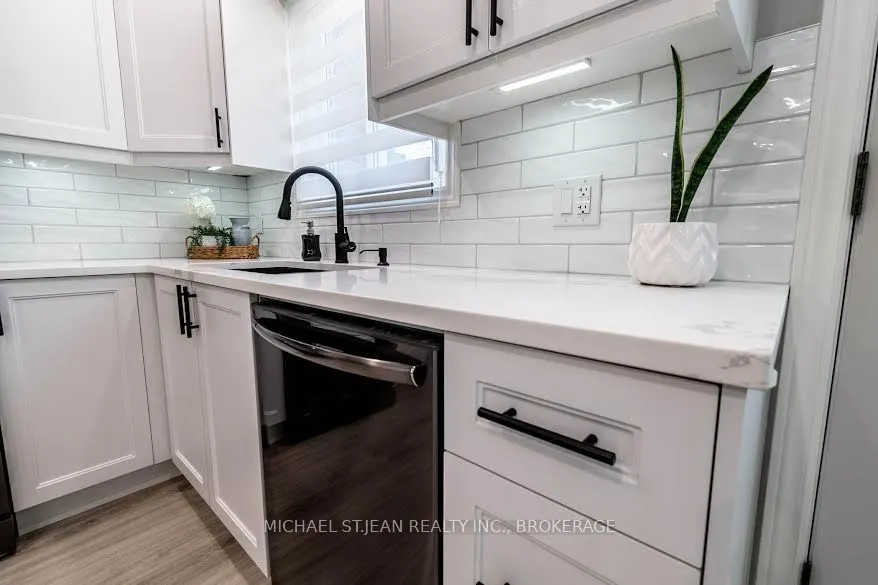 261 Scott Street, #B