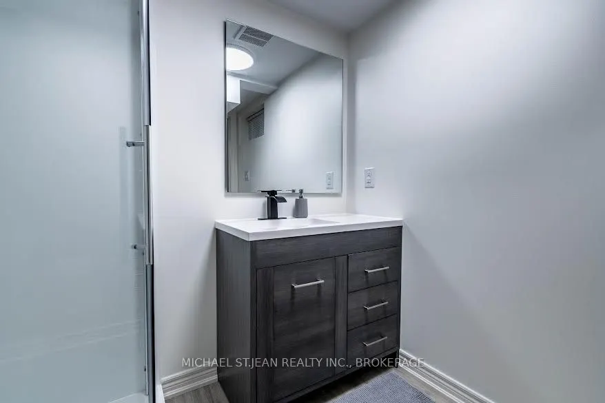 261 Scott Street, #B