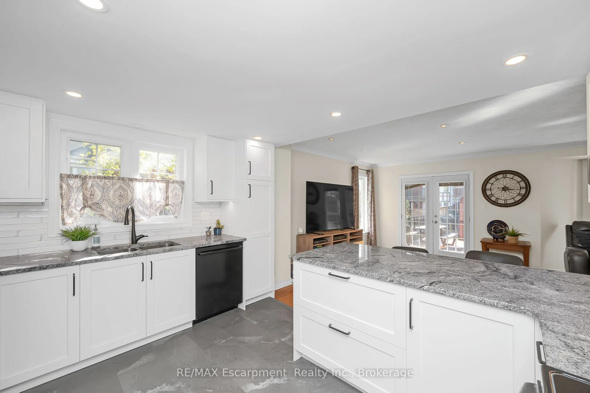 22 Waterford Crescent