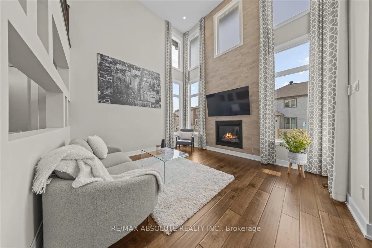 332 Haliburton Heights