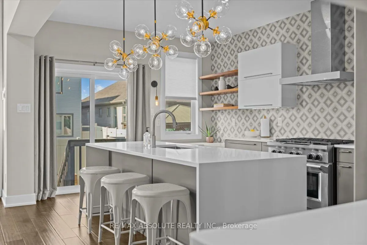 332 Haliburton Heights
