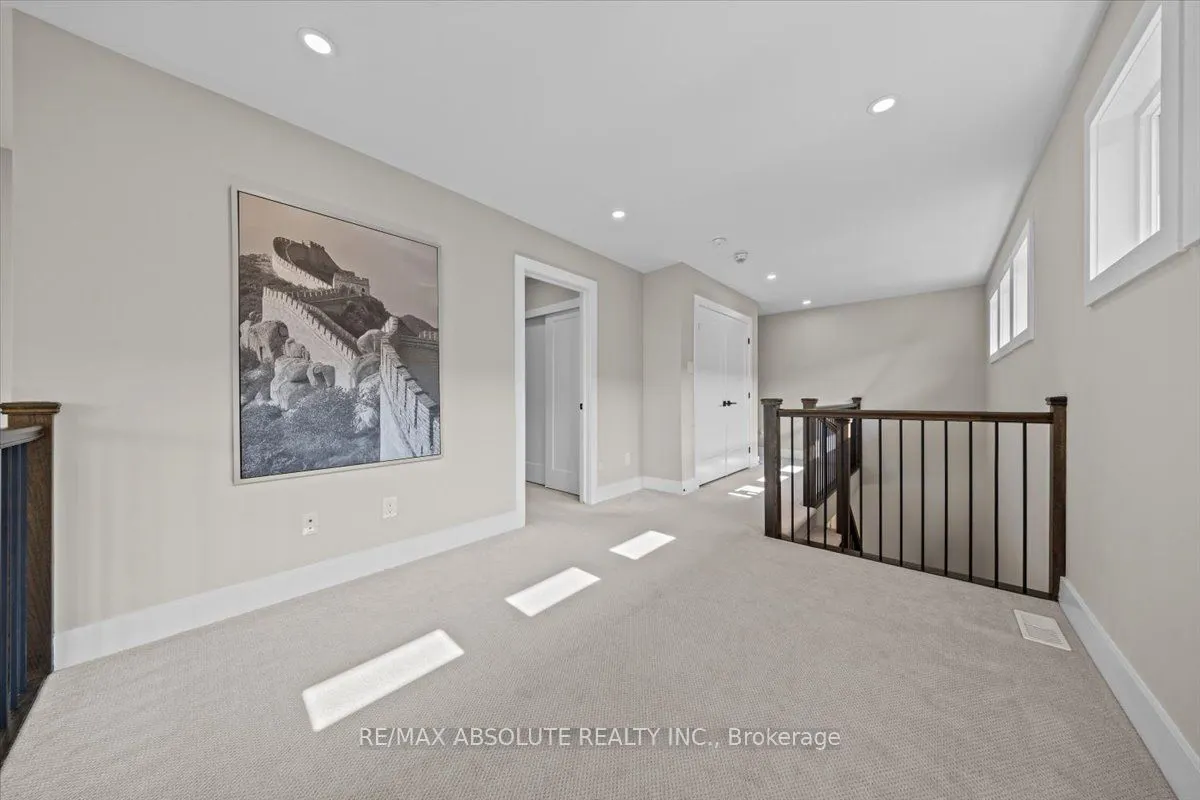 332 Haliburton Heights