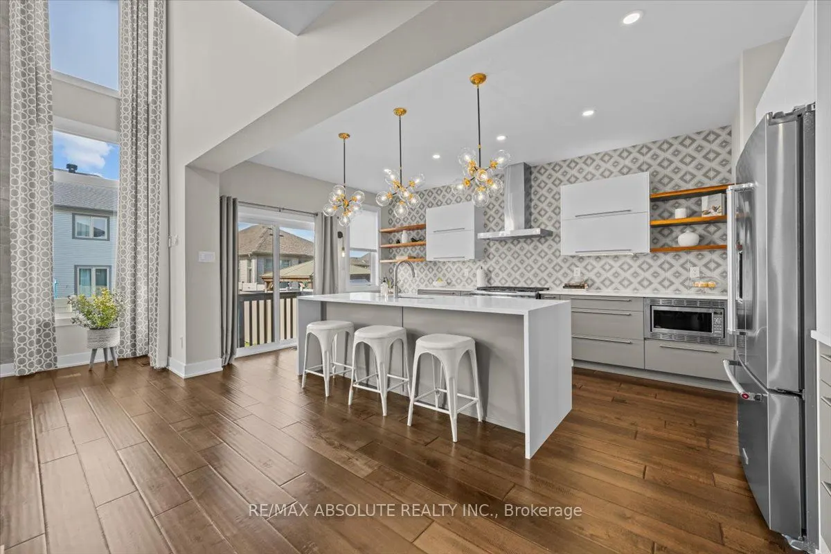 332 Haliburton Heights