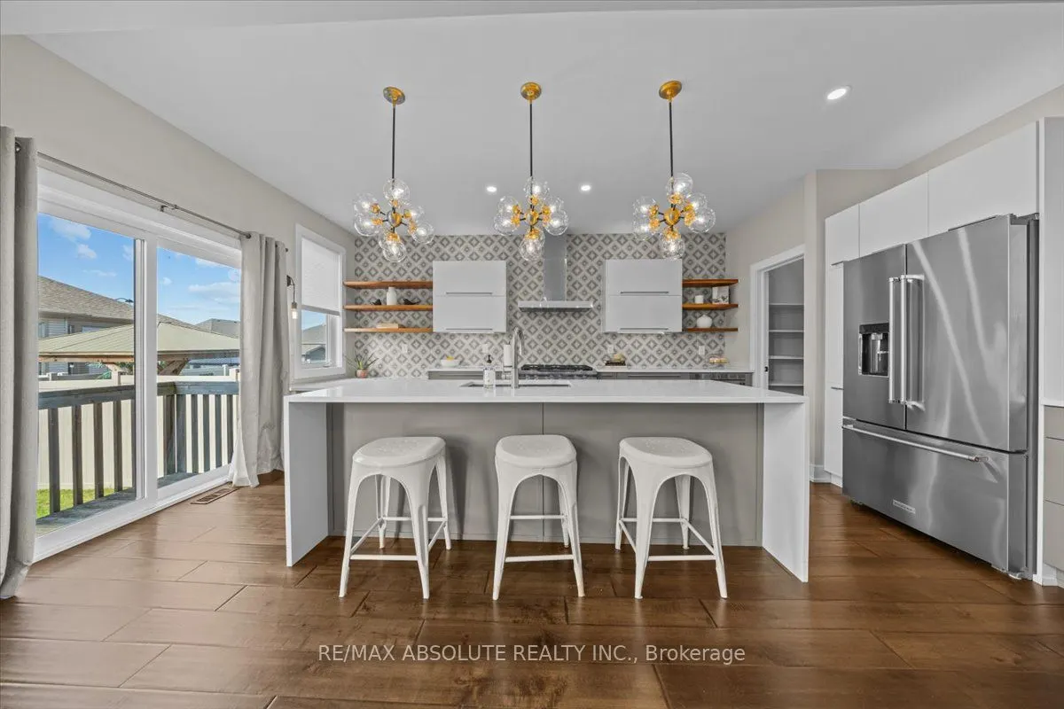 332 Haliburton Heights