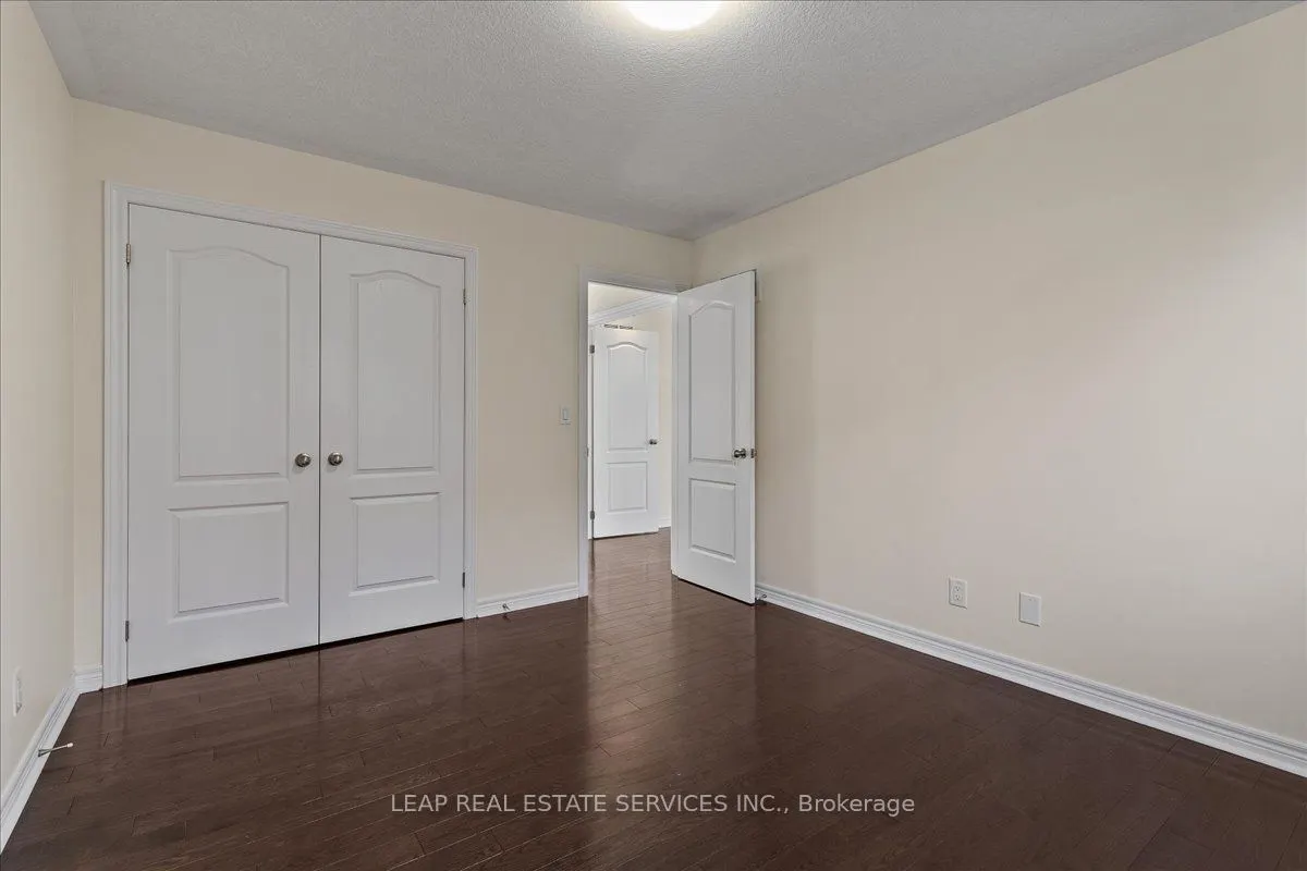 425 Rideau River Street
