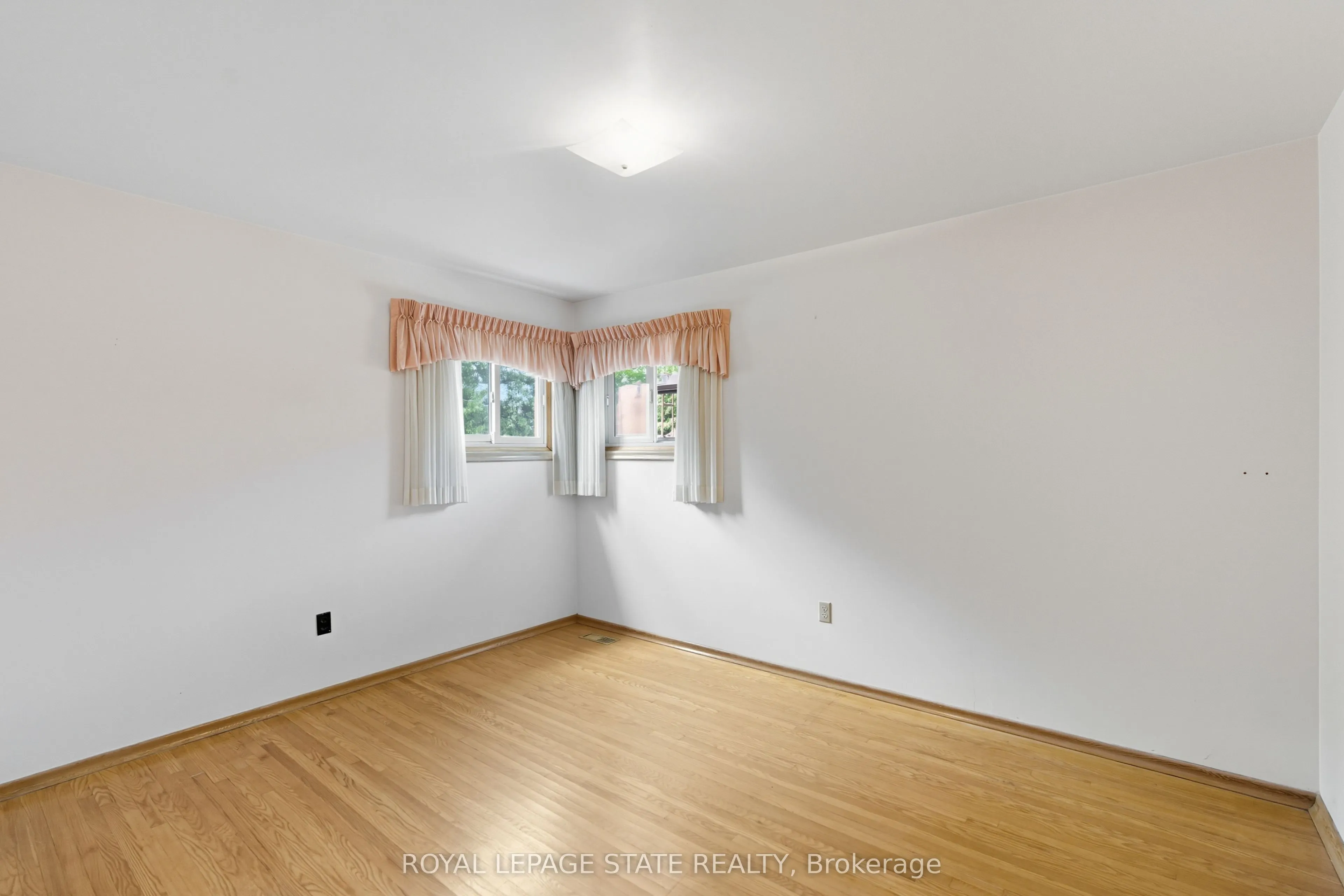 98 East 16th Street