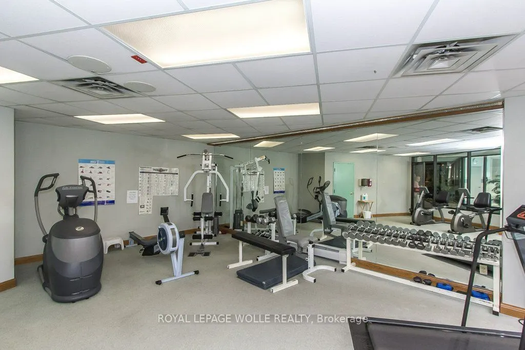 4 Willow Street, #903