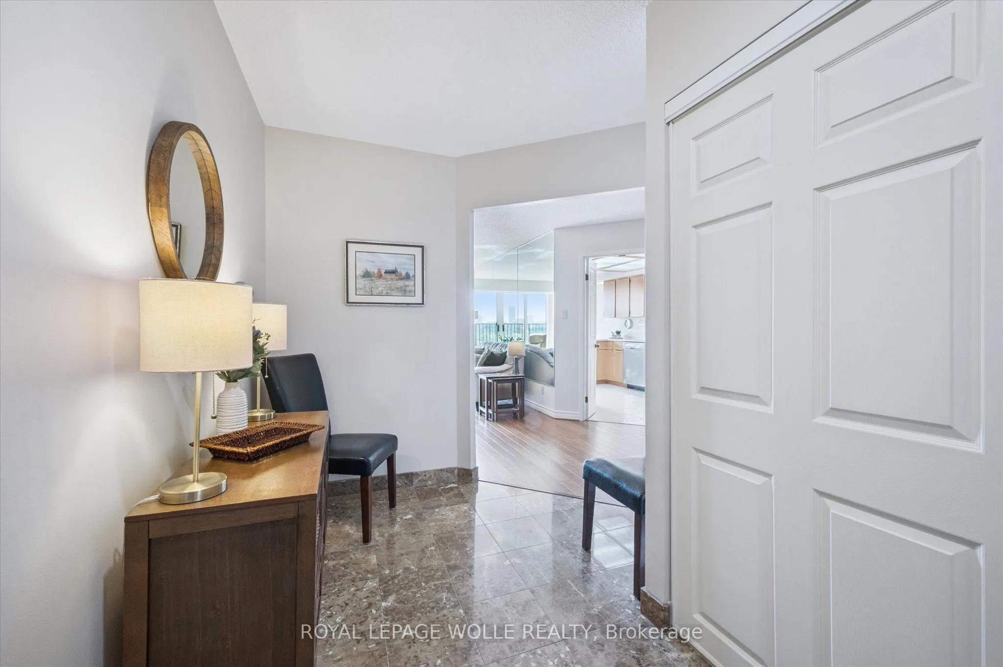 4 Willow Street, #903