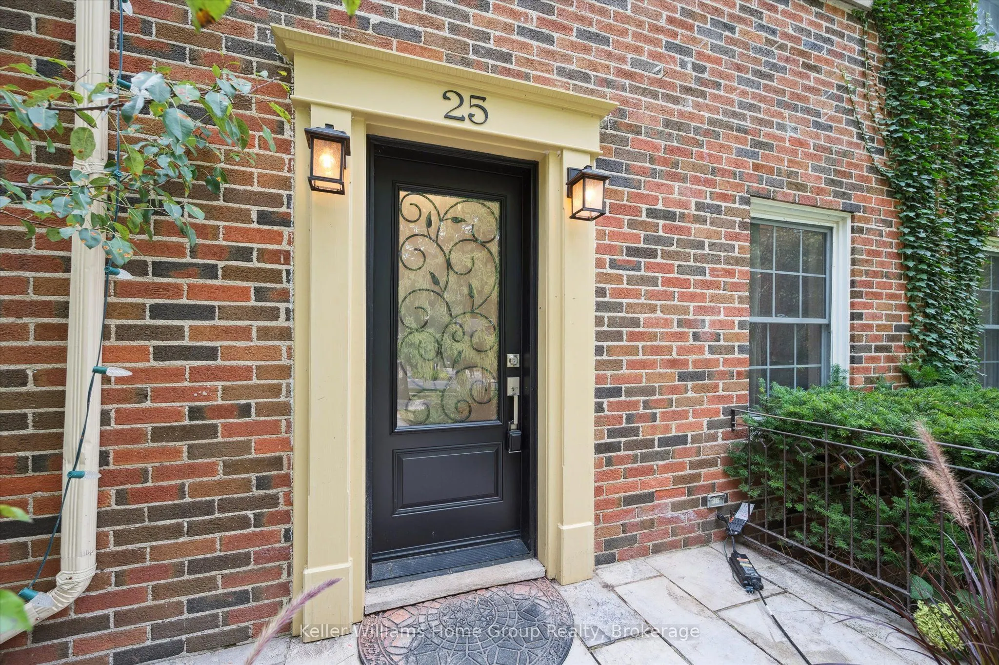 25 Forest Hill Drive