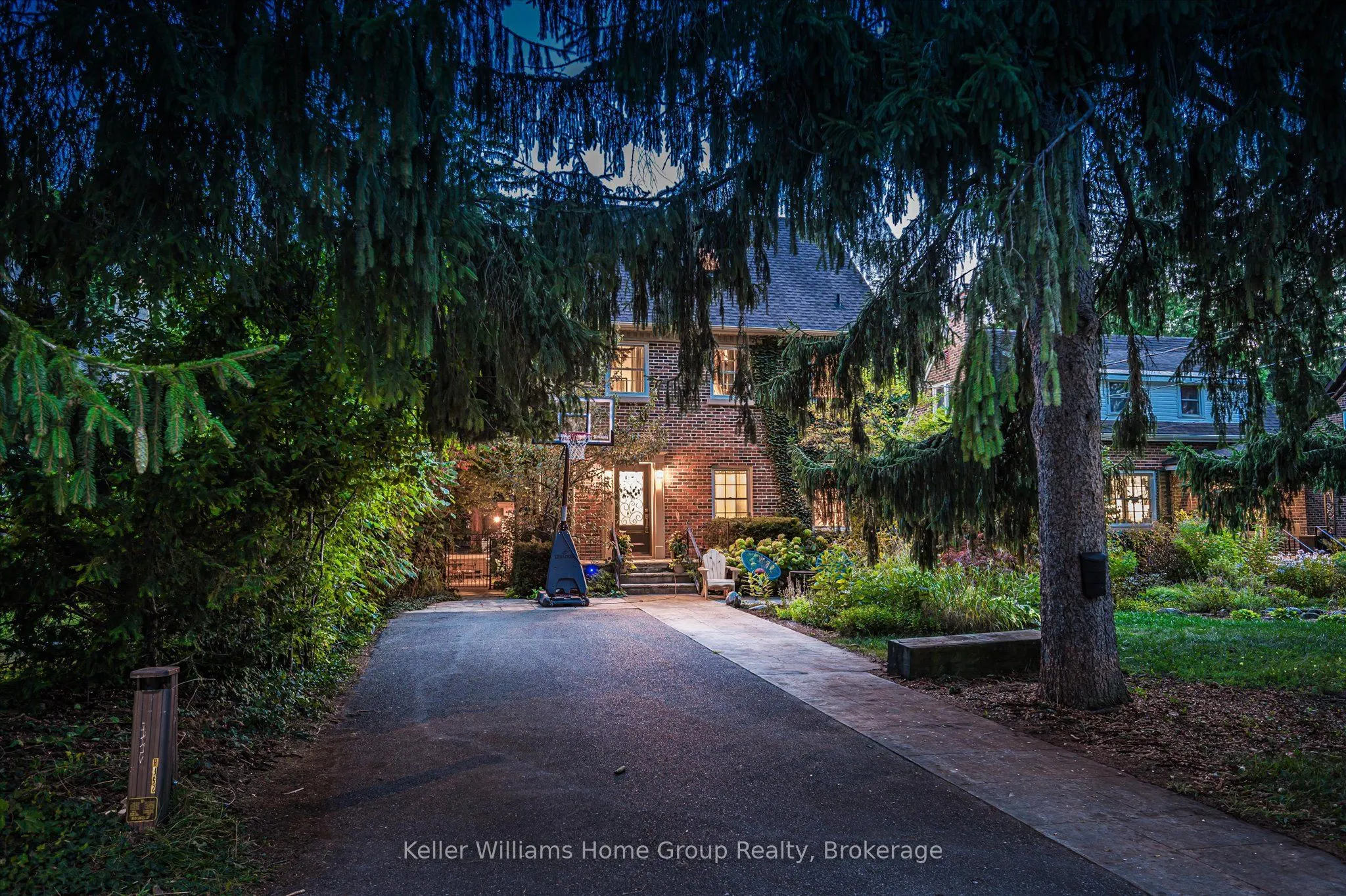 25 Forest Hill Drive