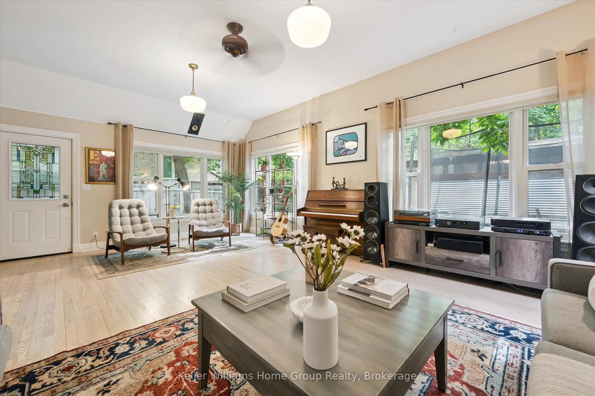 25 Forest Hill Drive