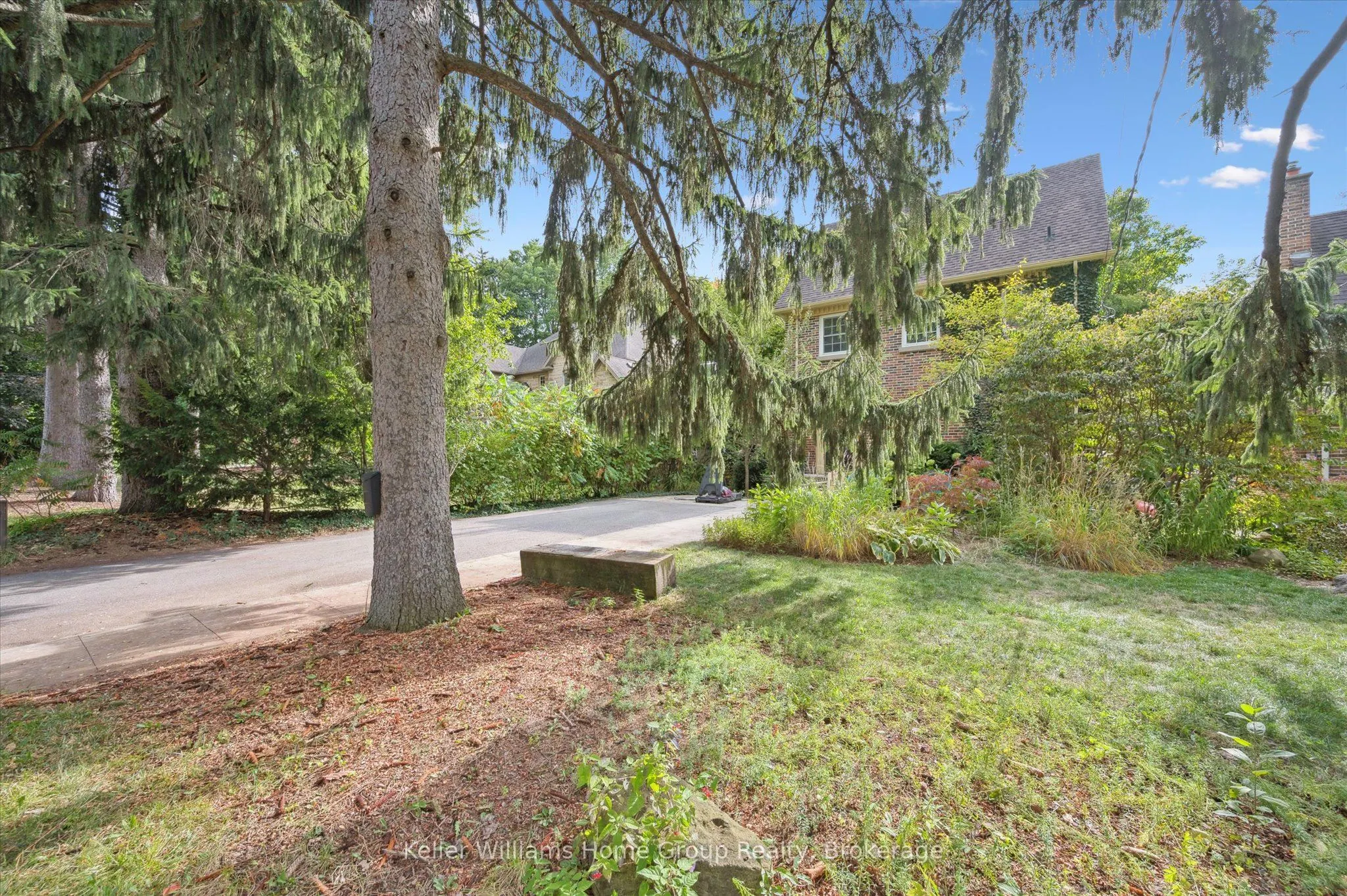 25 Forest Hill Drive