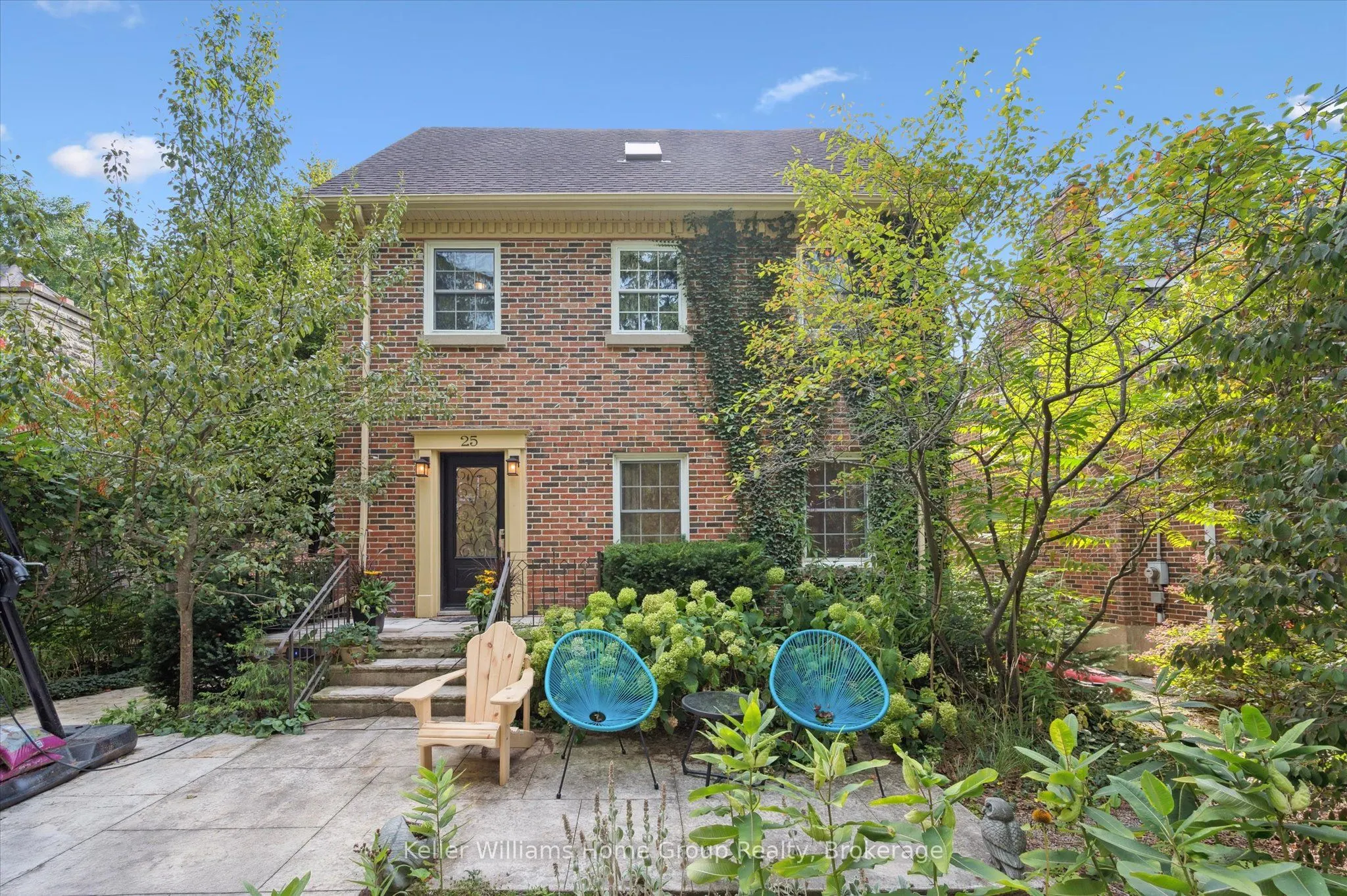 25 Forest Hill Drive