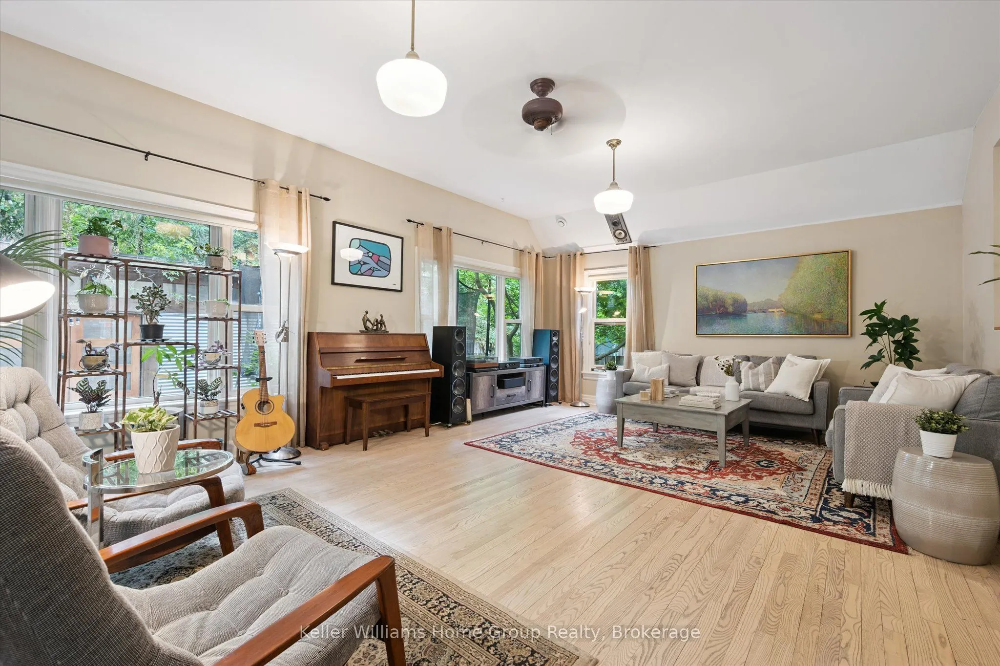 25 Forest Hill Drive