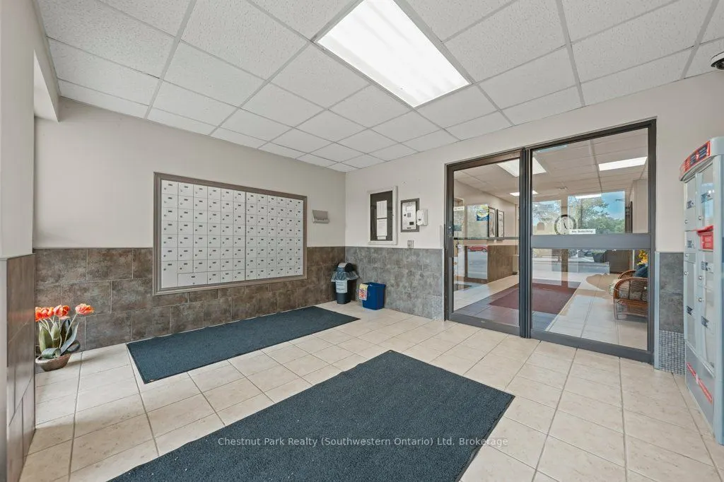 358 Waterloo Avenue, #407