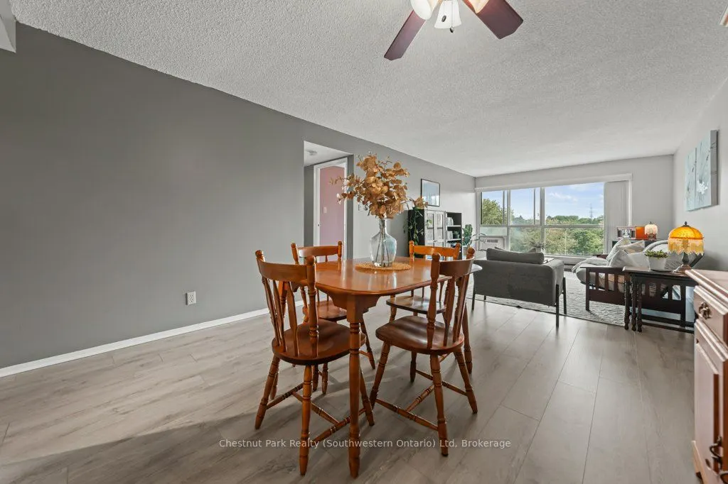 358 Waterloo Avenue, #407