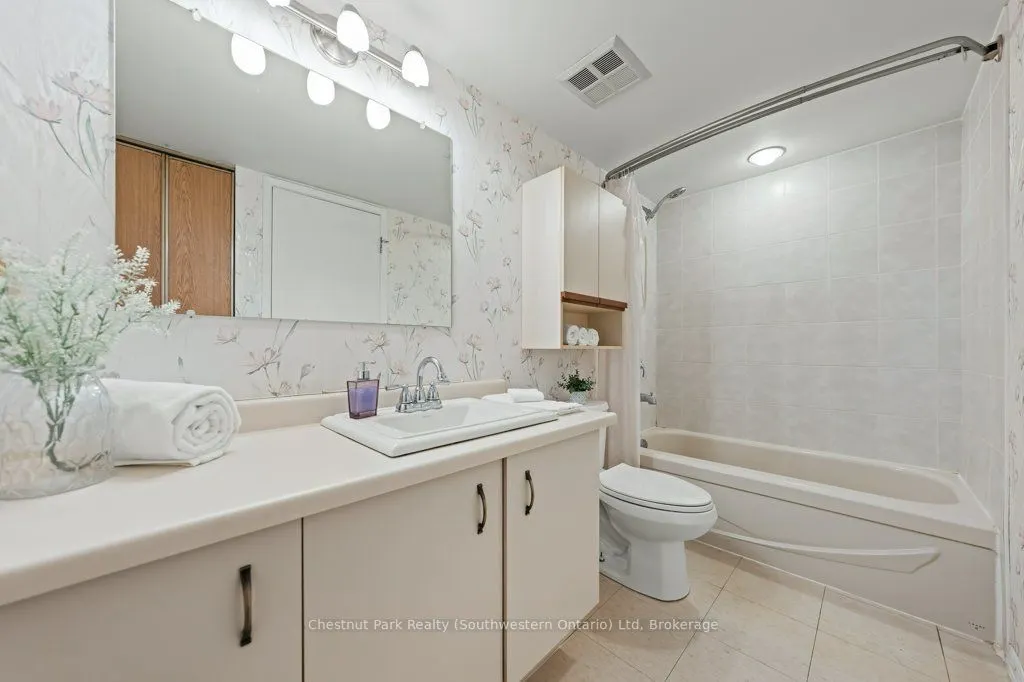 358 Waterloo Avenue, #407