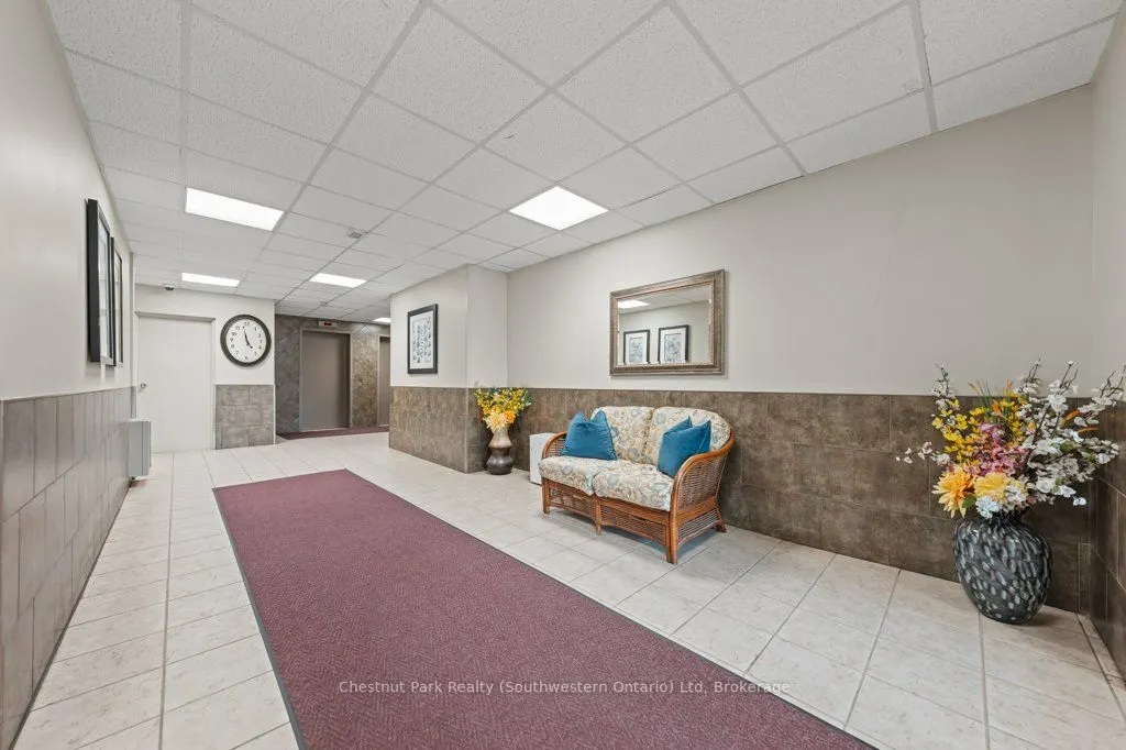 358 Waterloo Avenue, #407