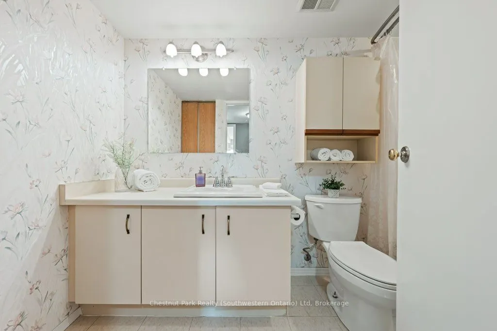 358 Waterloo Avenue, #407