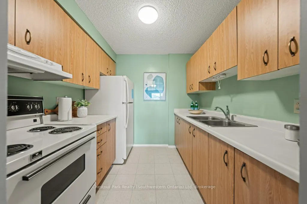 358 Waterloo Avenue, #407
