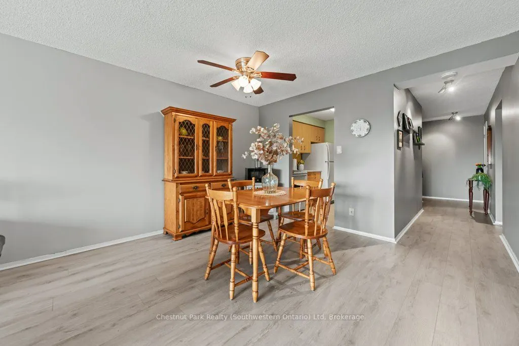 358 Waterloo Avenue, #407