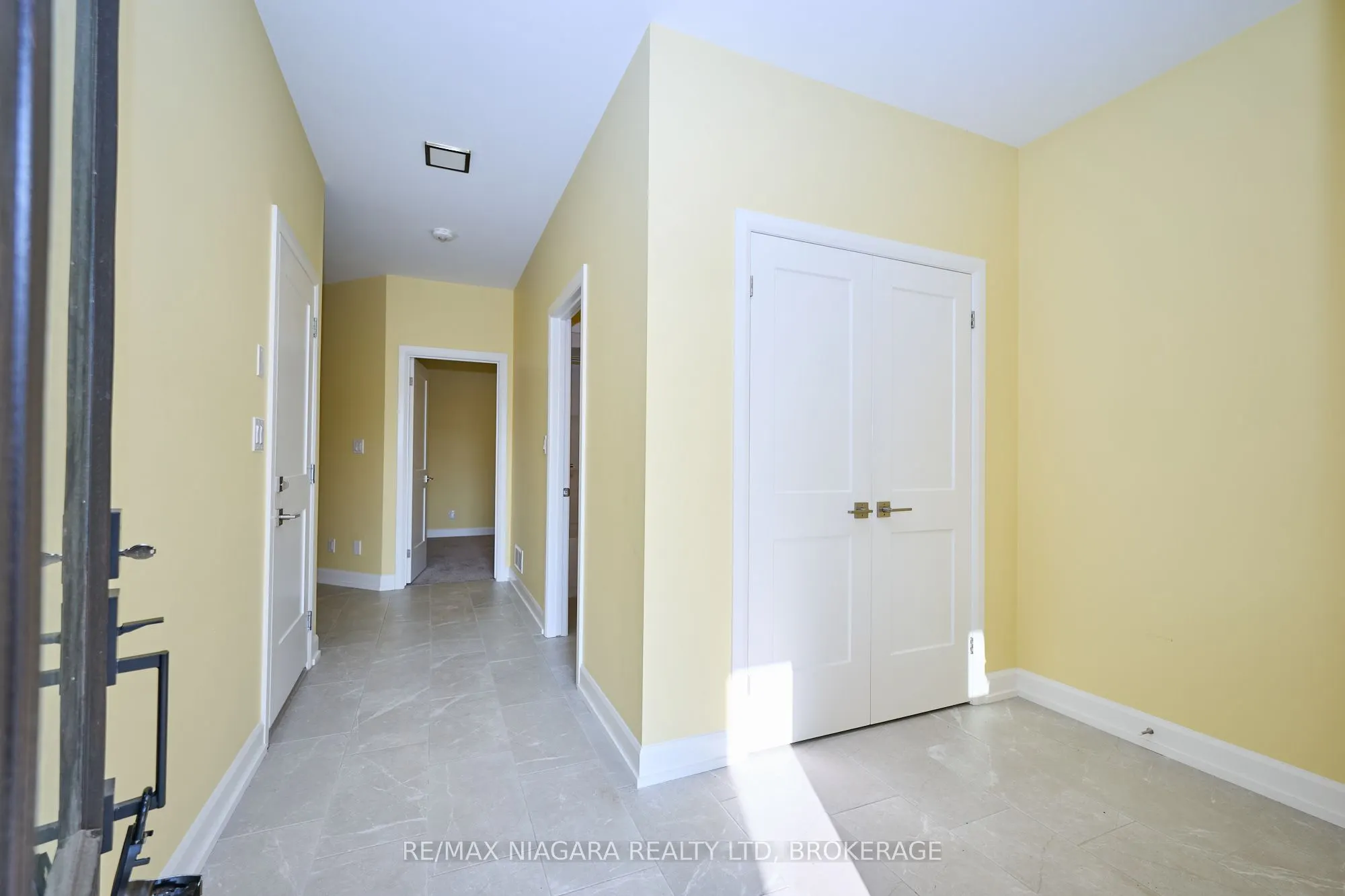 3947 Mitchell Crescent