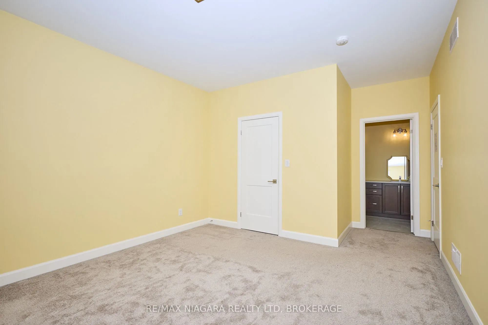 3947 Mitchell Crescent