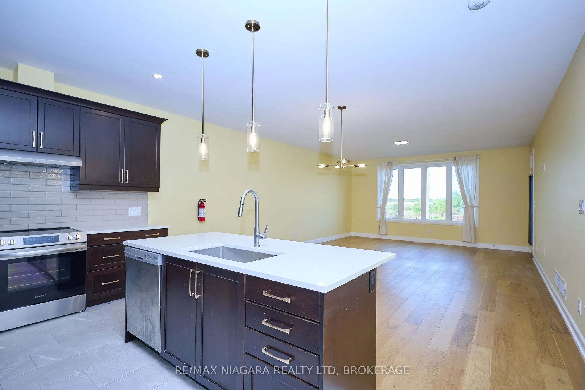 3947 Mitchell Crescent