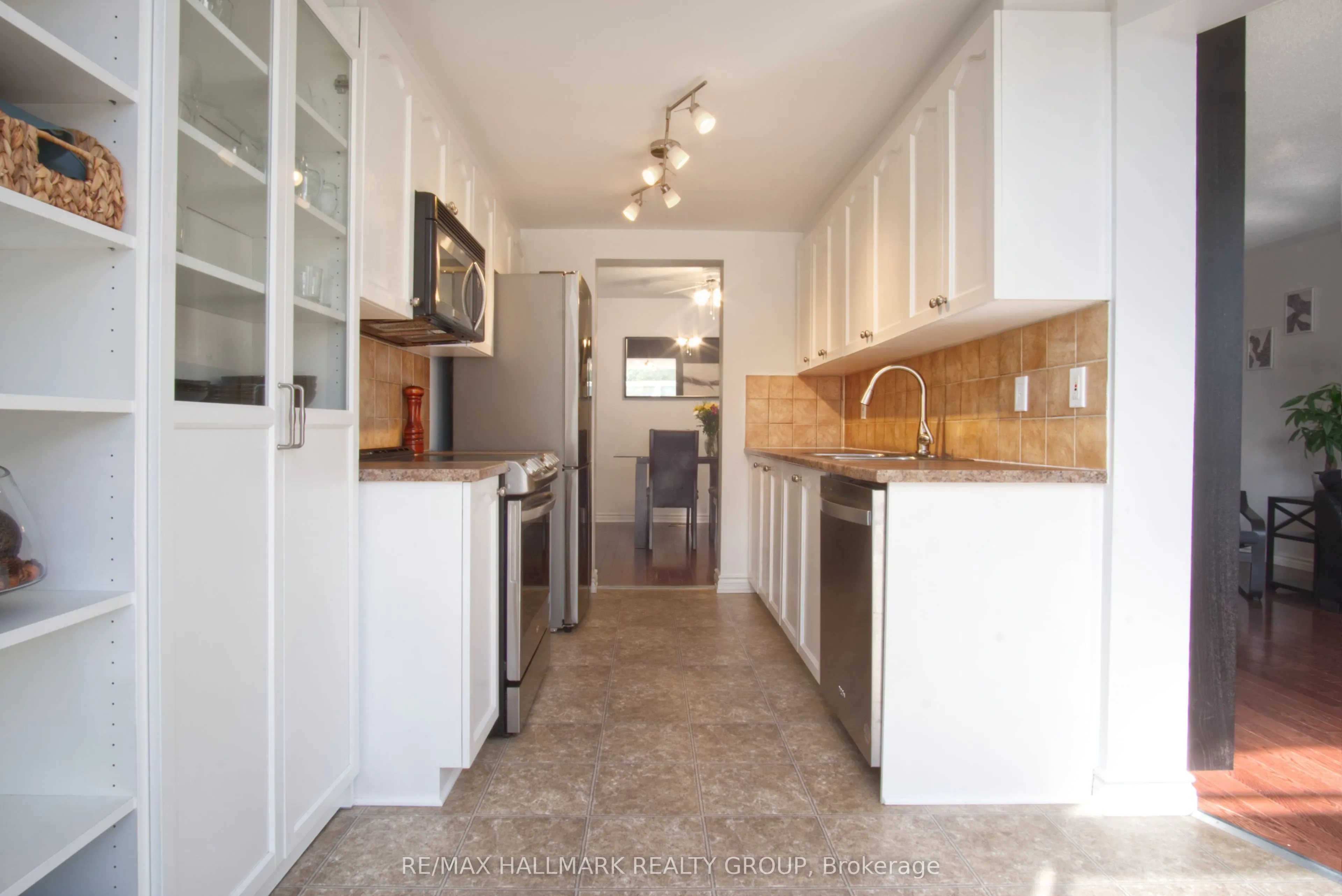 2239 Brockstone Crescent
