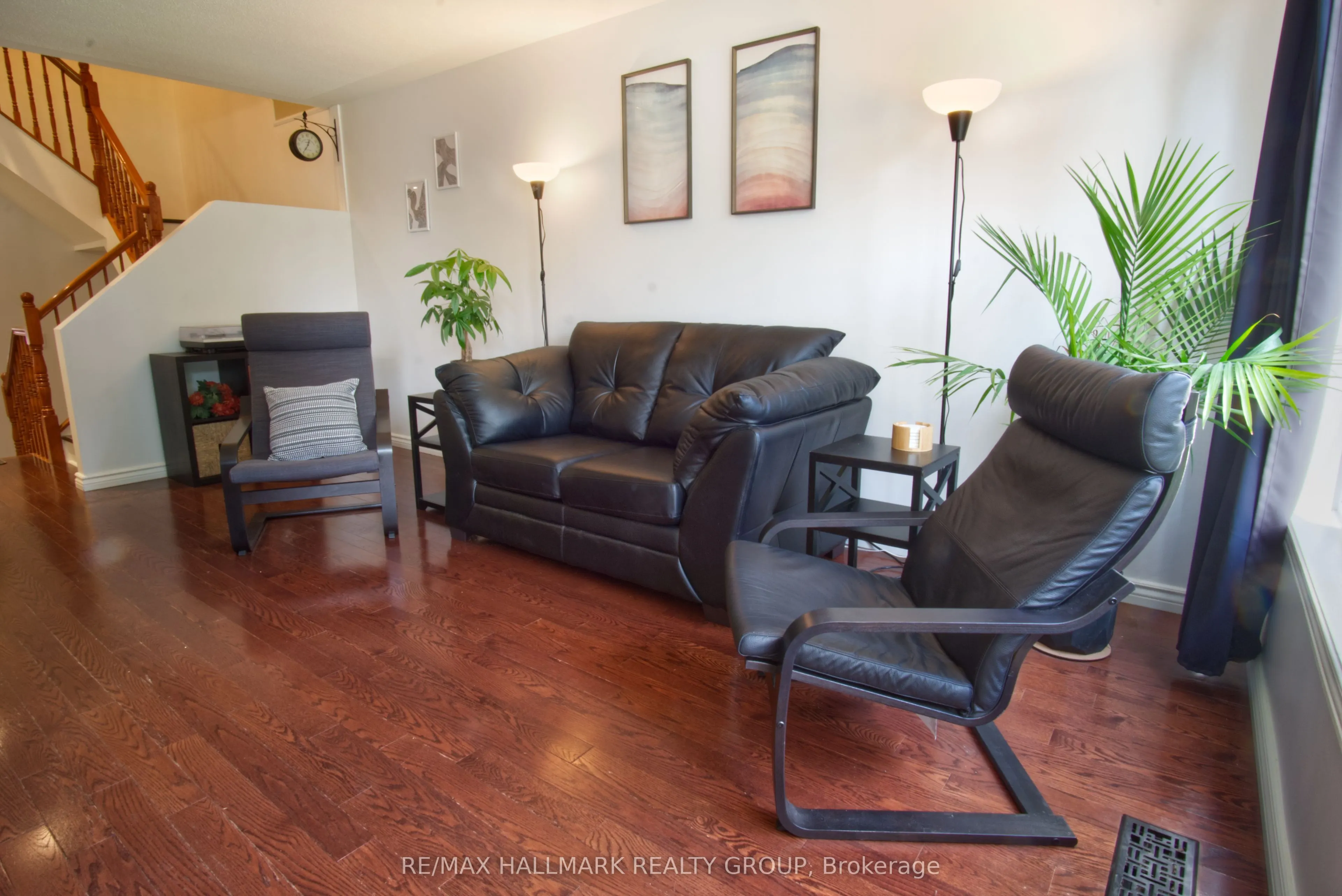 2239 Brockstone Crescent