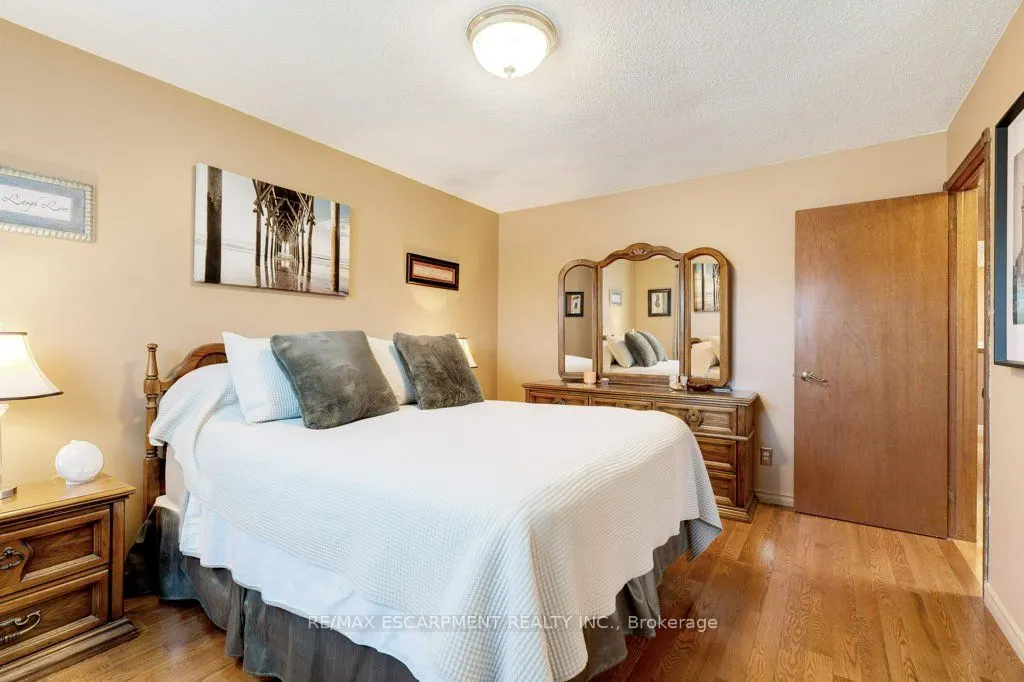 302 Highridge Avenue