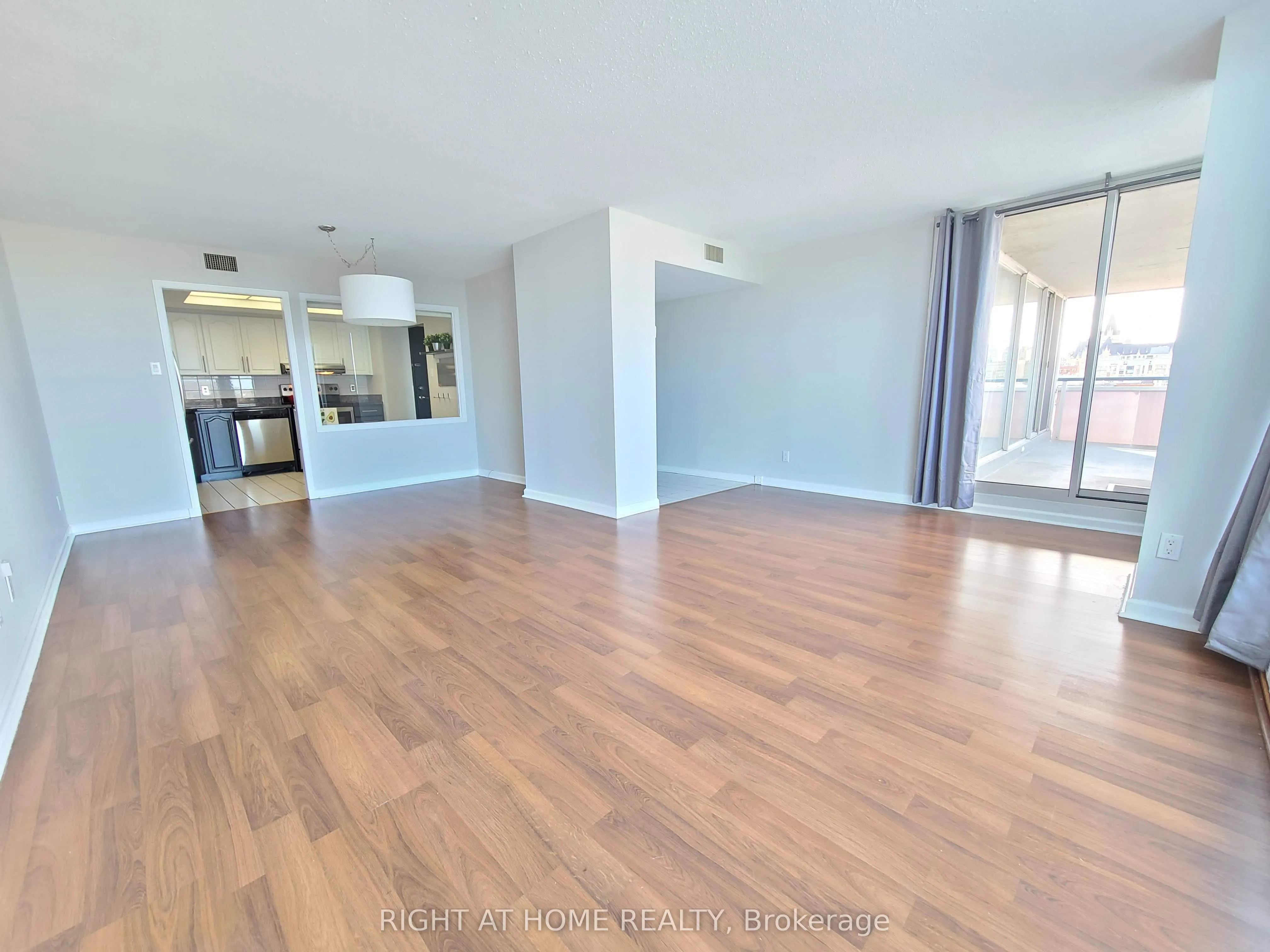 160 George Street, #1003
